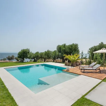 Villa Luria Homes Lagomandra