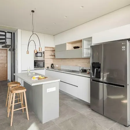 Villa Luria Homes *