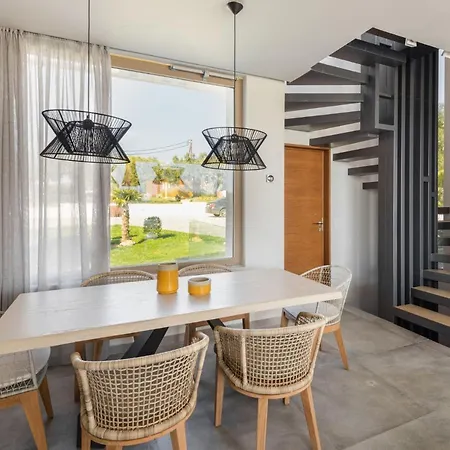 Villa Luria Homes