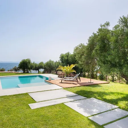 Villa Luria Homes Lagomandra